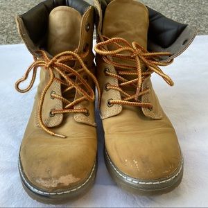 combat boots